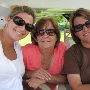 Meet your Posher, Debbie